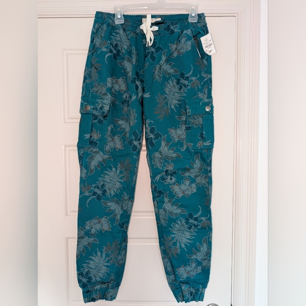 Amnesia teal cargo joggers NWT Size large